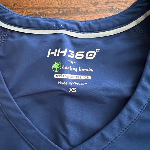 Healing Hands Scrub Top - Picture 3 of 4